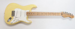 Fender Player Stratocaster Butter Cream